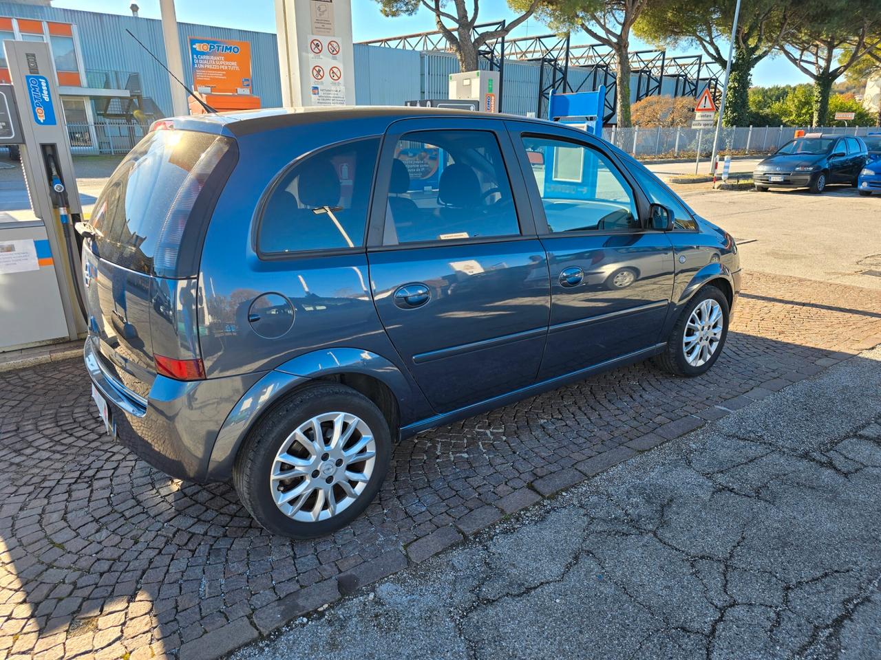 Opel Meriva 1.6 16V Cosmo con 196.000km