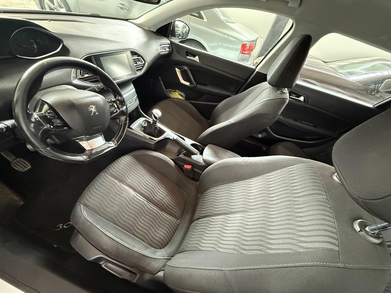 Peugeot 308 BlueHDi 120 S&S SW Business