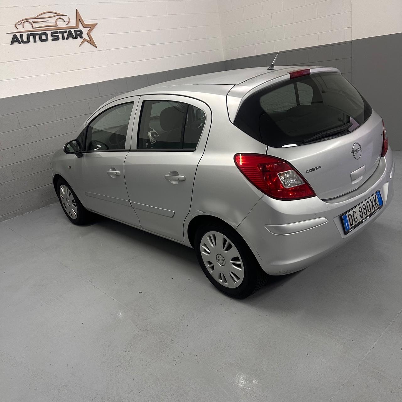 Opel Corsa 1.2 5 porte NEOPATENTATI EURO4