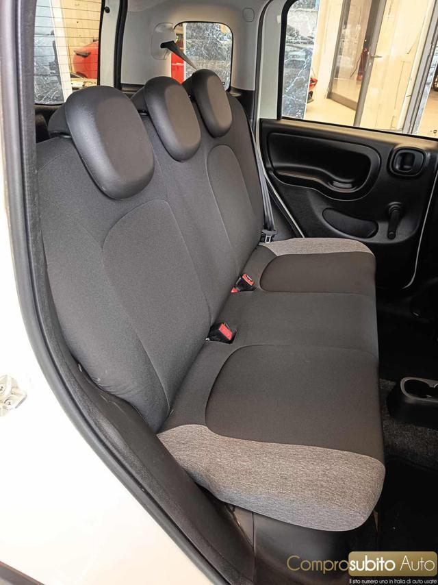 FIAT Panda 1.0 FireFly S&S Hybrid Garmin