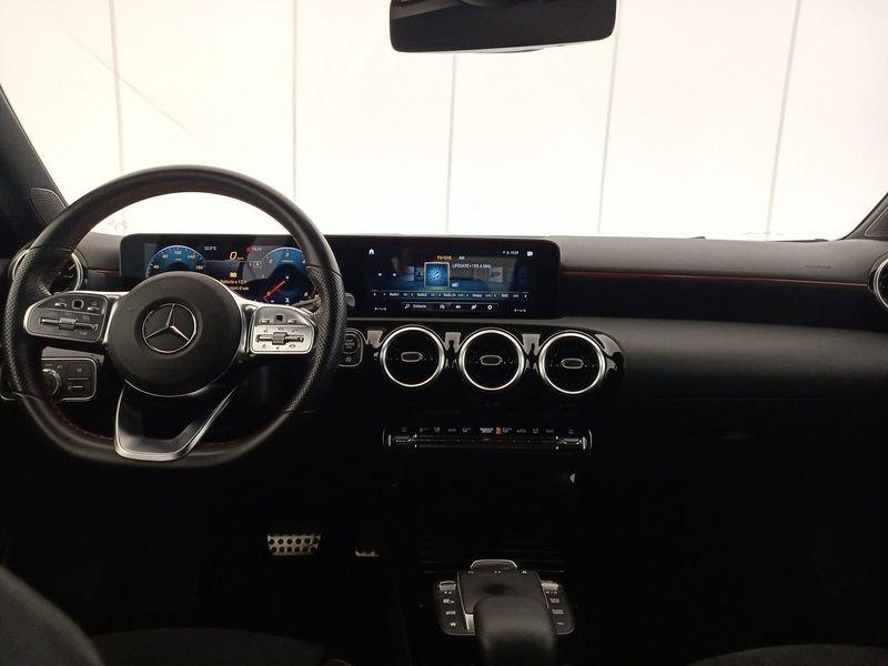 Mercedes-Benz Classe A - W177 2018 A 200 d Premium auto