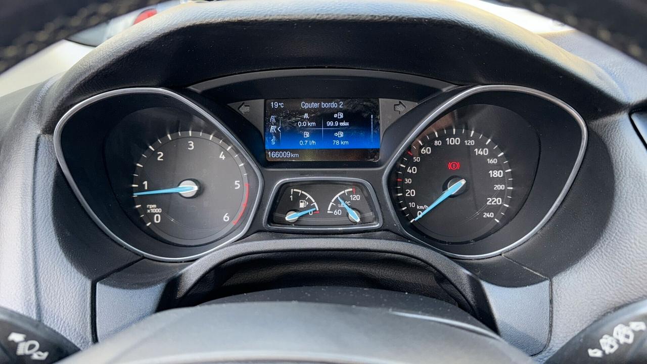 Ford Focus 2.0 TDCi 120 CV Start&Stop SW Titanium X