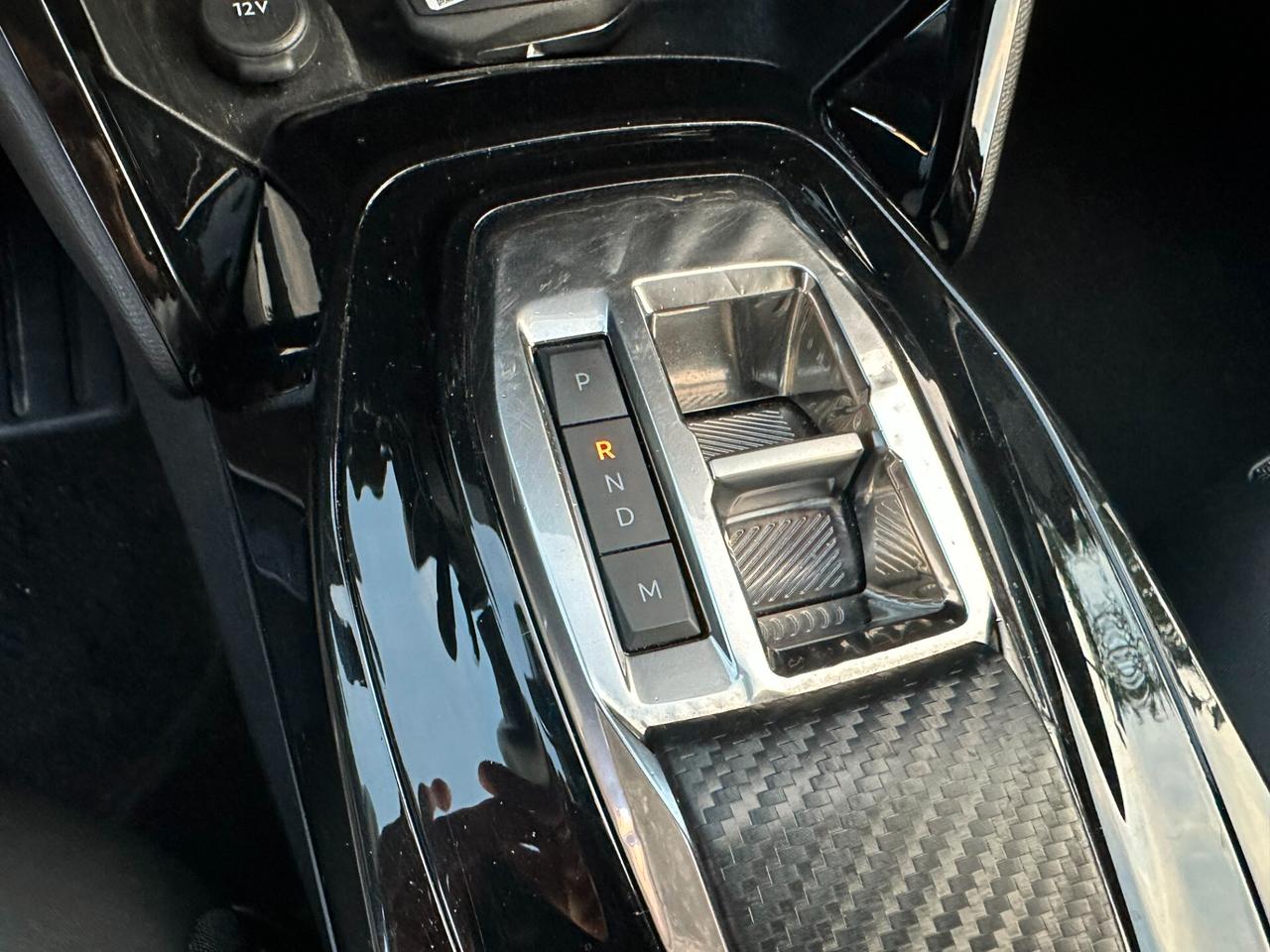 Peugeot 2008 BlueHDi 130 S&S EAT8 Allure