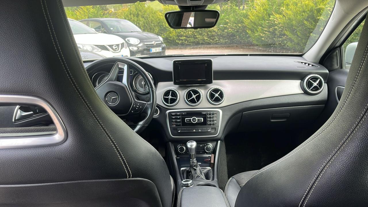 Mercedes-benz GLA 200 MERCEDES BENZ GLA 200 D URBAN