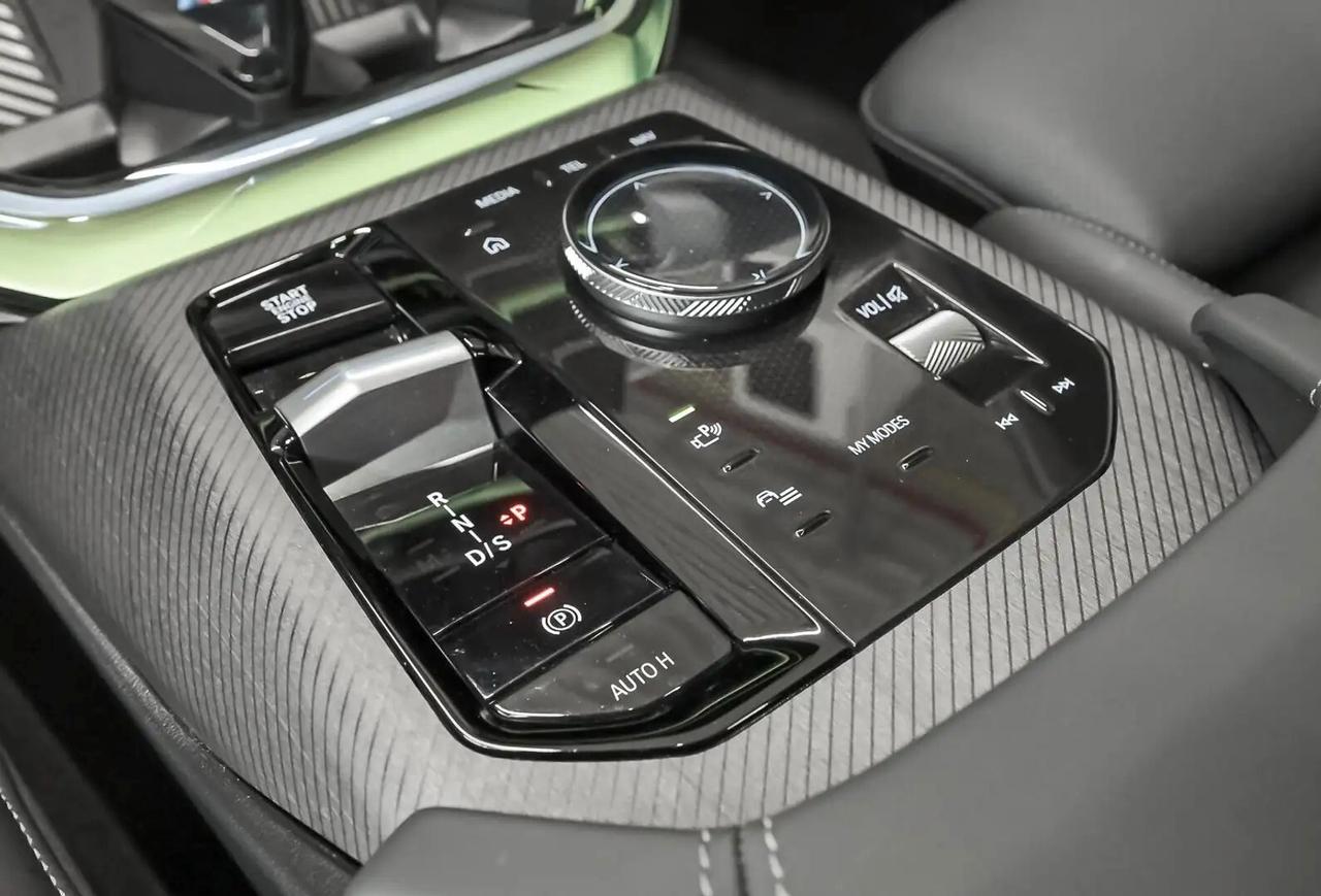BMW X3 NEW 20D 197CV STEPTRONIC 48V X-DRIVE MSPORT ( FARI LED ADATTIVI - CURVED DISPLAY - PELLE - TETTO PANORAMICO APR. - AMBIENT LIGHTS - CRUISE - NAVI - MIRROR - PARK ASSISTANT - TELECAMERA 360 - CERCHI 19 )