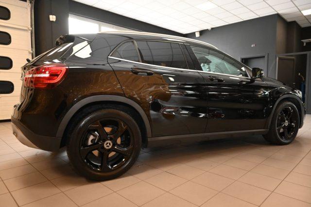 MERCEDES-BENZ GLA 180 SPORT AUTO NAVI TEL CAM 18"CRUISE PELLE/TESS.FULL!