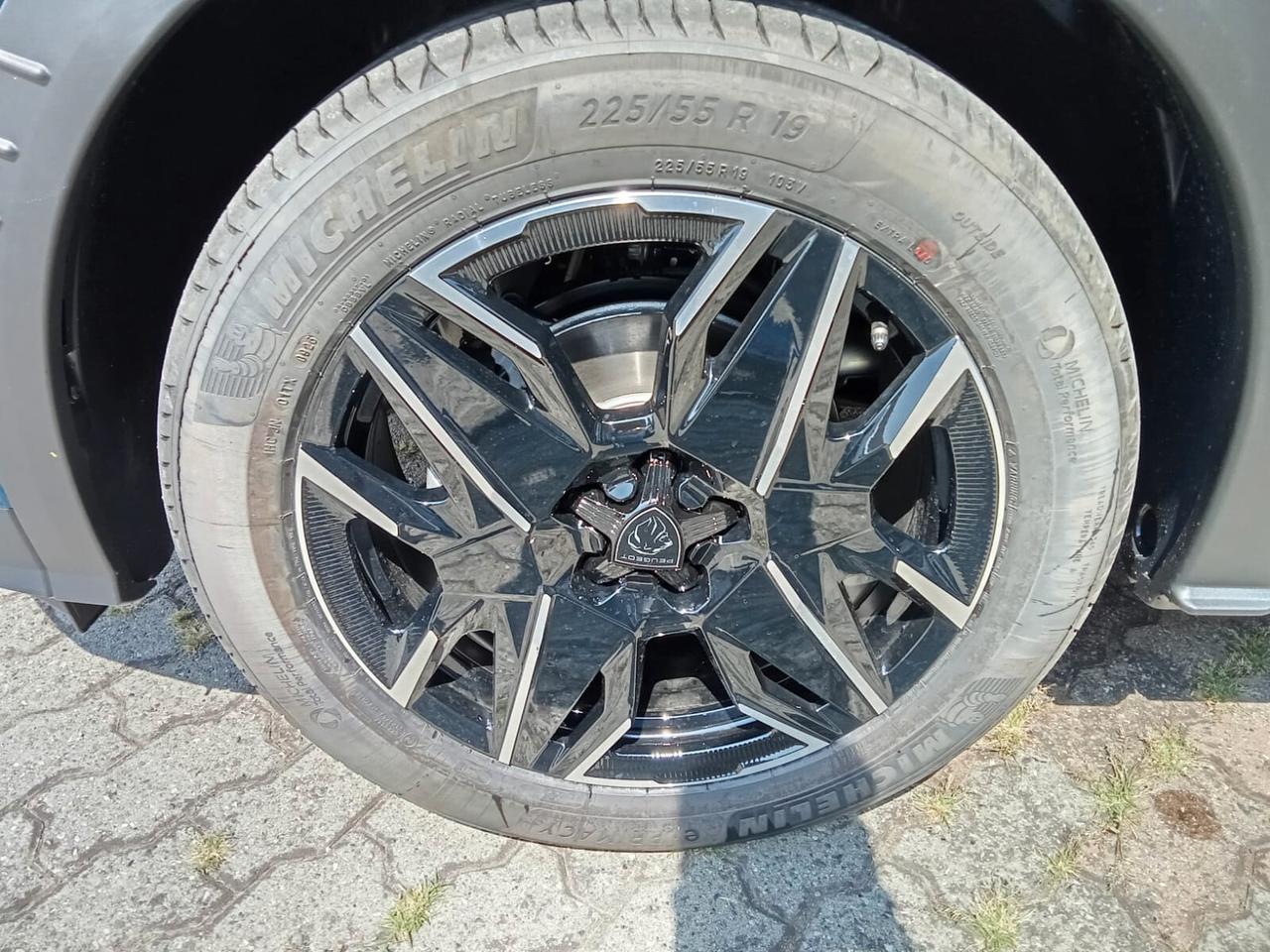 Peugeot 3008 Hybrid 145 e-DCS6 Allure Business