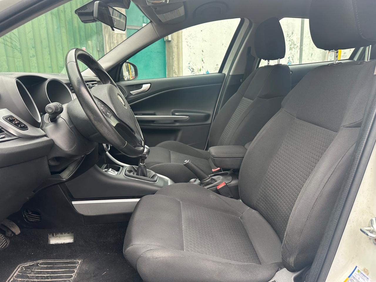 Alfa Romeo Giulietta 1.4 Turbo 105 CV - ok neopatentati