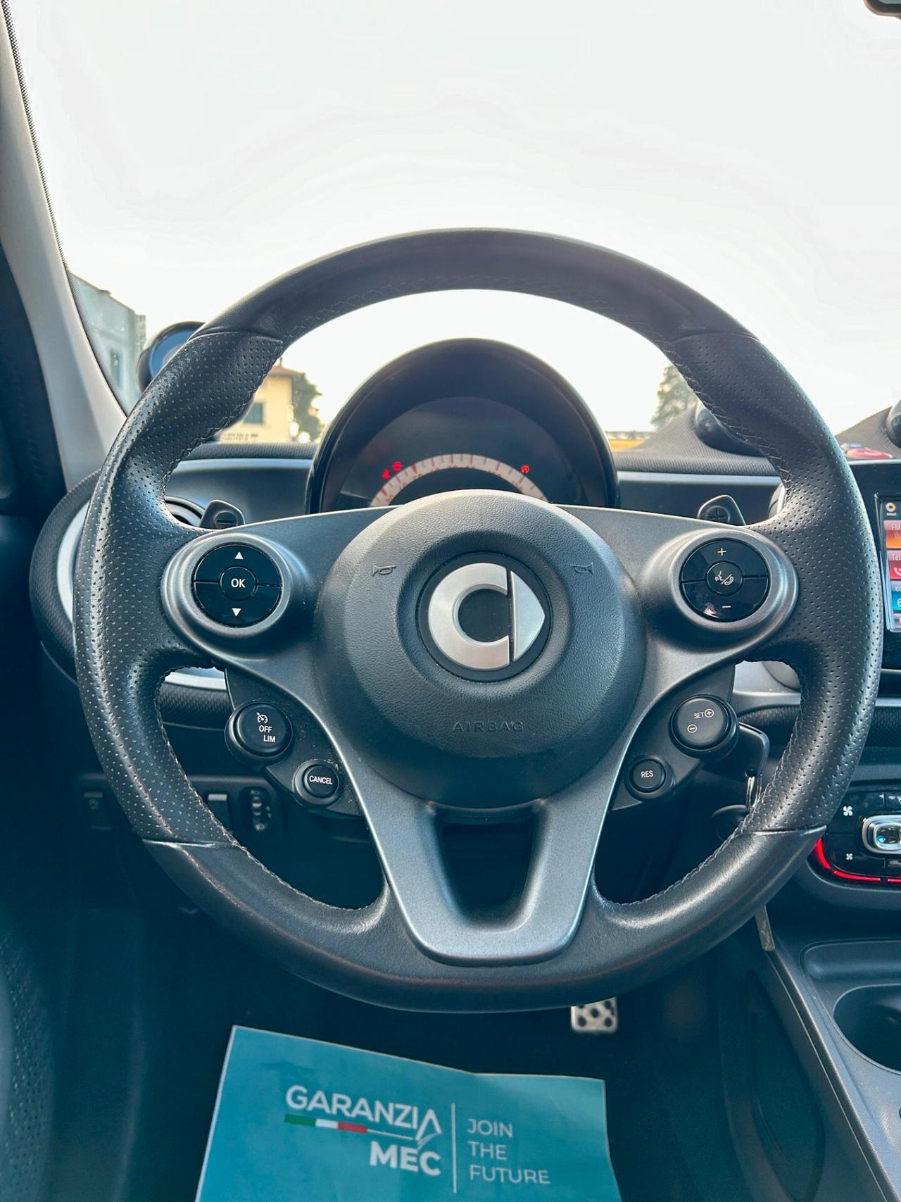 Smart ForFour 70 1.0 twinamic Brabus Style - ok neopatentati