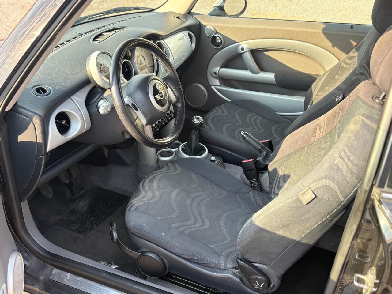 MINI ONE 1.6 BENZINA NEOPATENTATI
