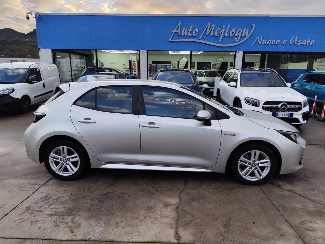 Toyota Corolla 1.8 Hybrid Style