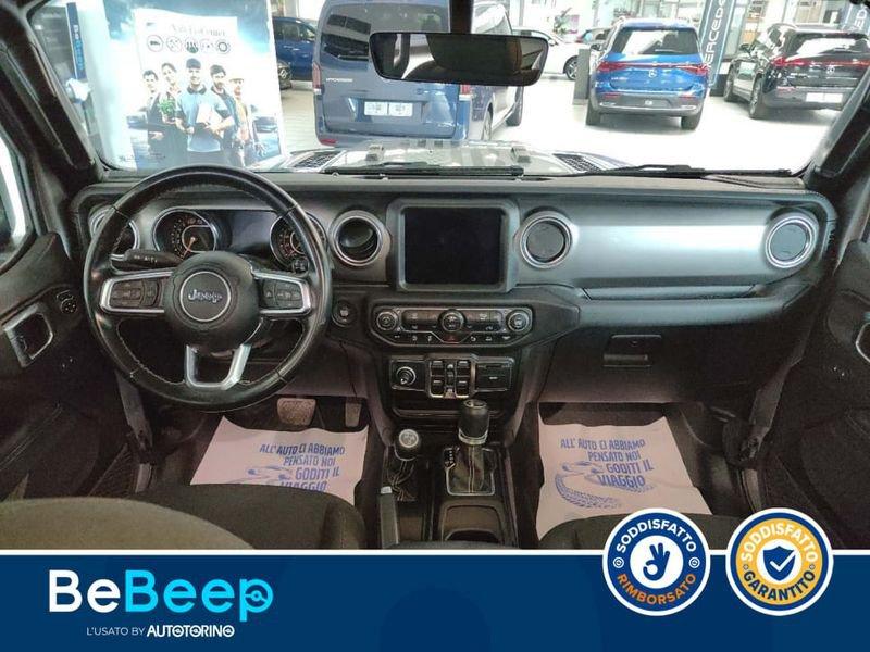 Jeep Wrangler UNLIMITED 2.0 TURBO SAHARA AUTO