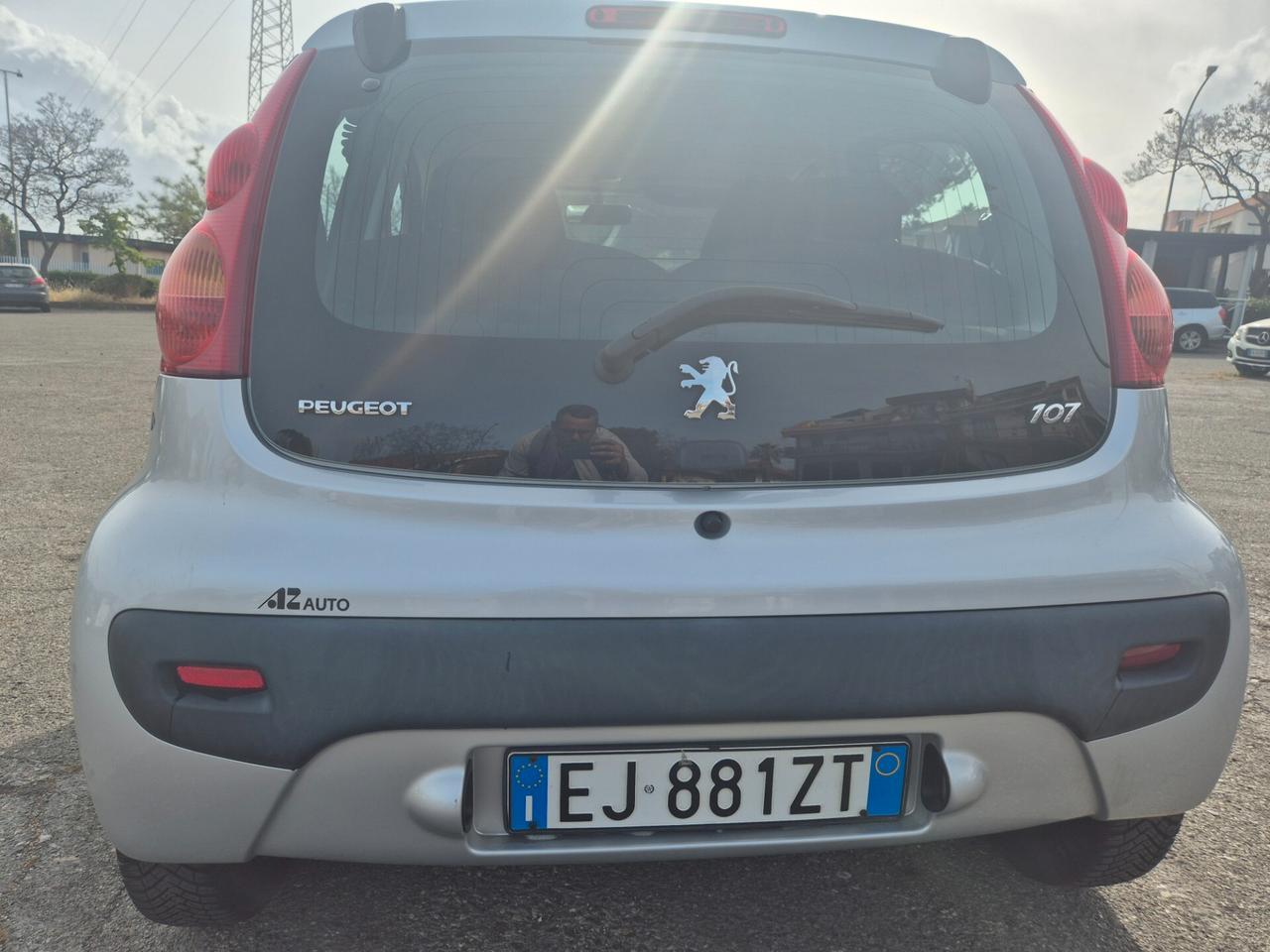 Peugeot 107 1.0 68CV 5p. 2011