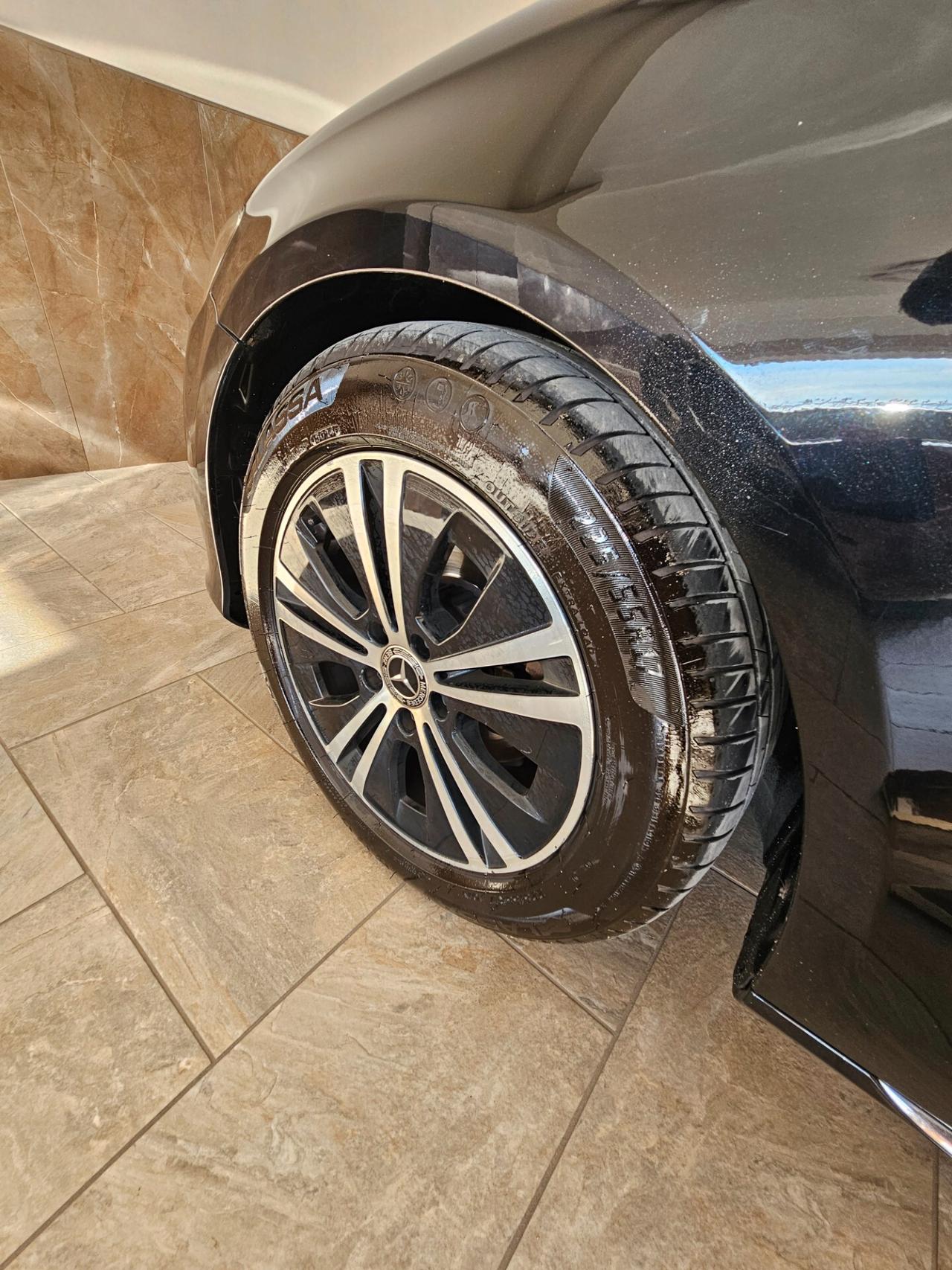 Mercedes-benz E 200 d Auto Premium Plus