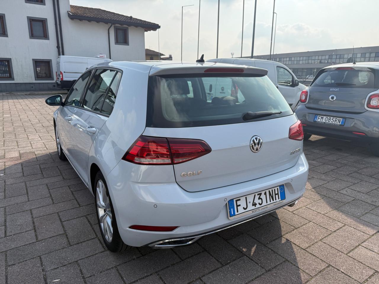 Volkswagen Golf 2.0 TDI DSG 5p. Executive BlueMotion Technology