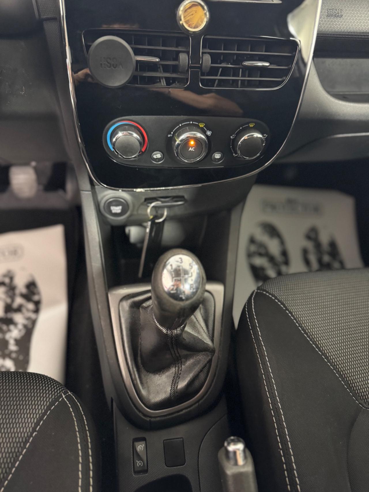 Renault Clio 1.2 75CV 5 porte Costume National