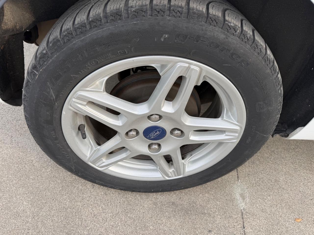 Ford Fiesta 1.4 5p. Bz.- GPL Titanium