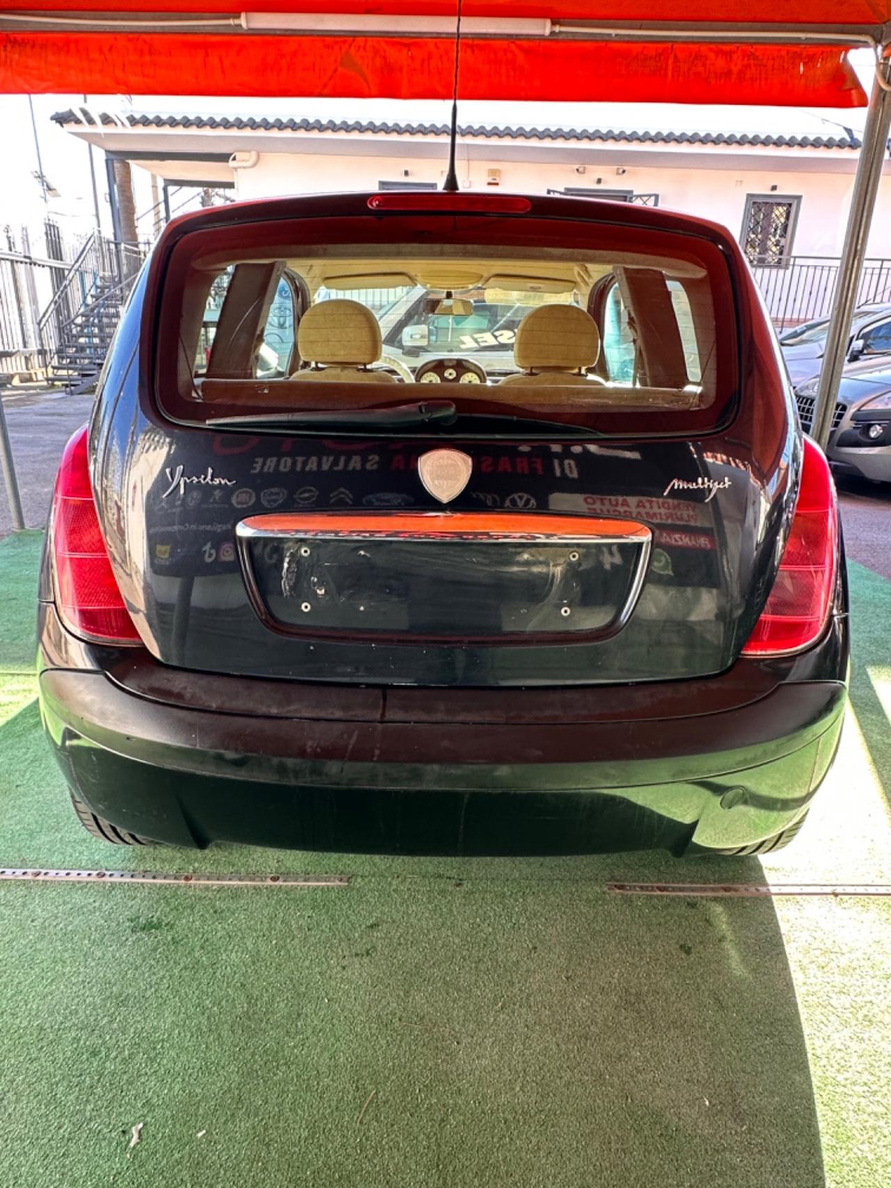 Lancia Ypsilon 1.3 Multijet 16V Argento