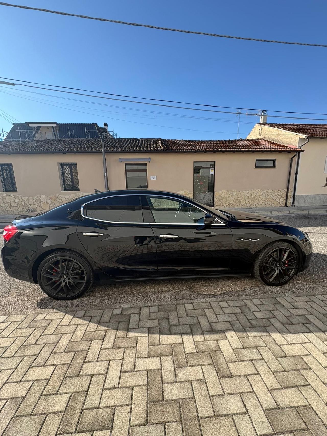 Maserati Ghibli V6 Diesel 275 CV Gransport