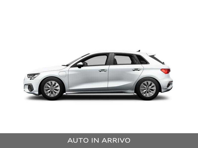 Sportback 40TFSIe 204CV S tronic Business