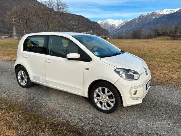 Volkswagen UP 5 PORTE BENZINA POCHISSIMI KM