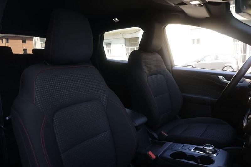 Ford Kuga Ford Kuga 2.5 Benzina FHEV 190CV 2WD ST-Line Aut Unicoproprietario