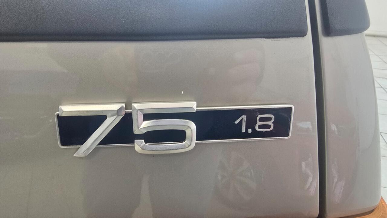 Alfa Romeo 75 1.8 carburatori Perfetta