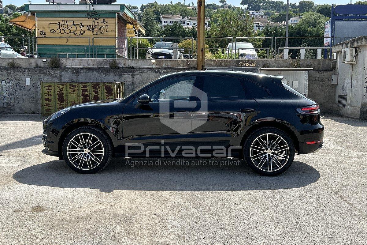 PORSCHE Macan 2.0