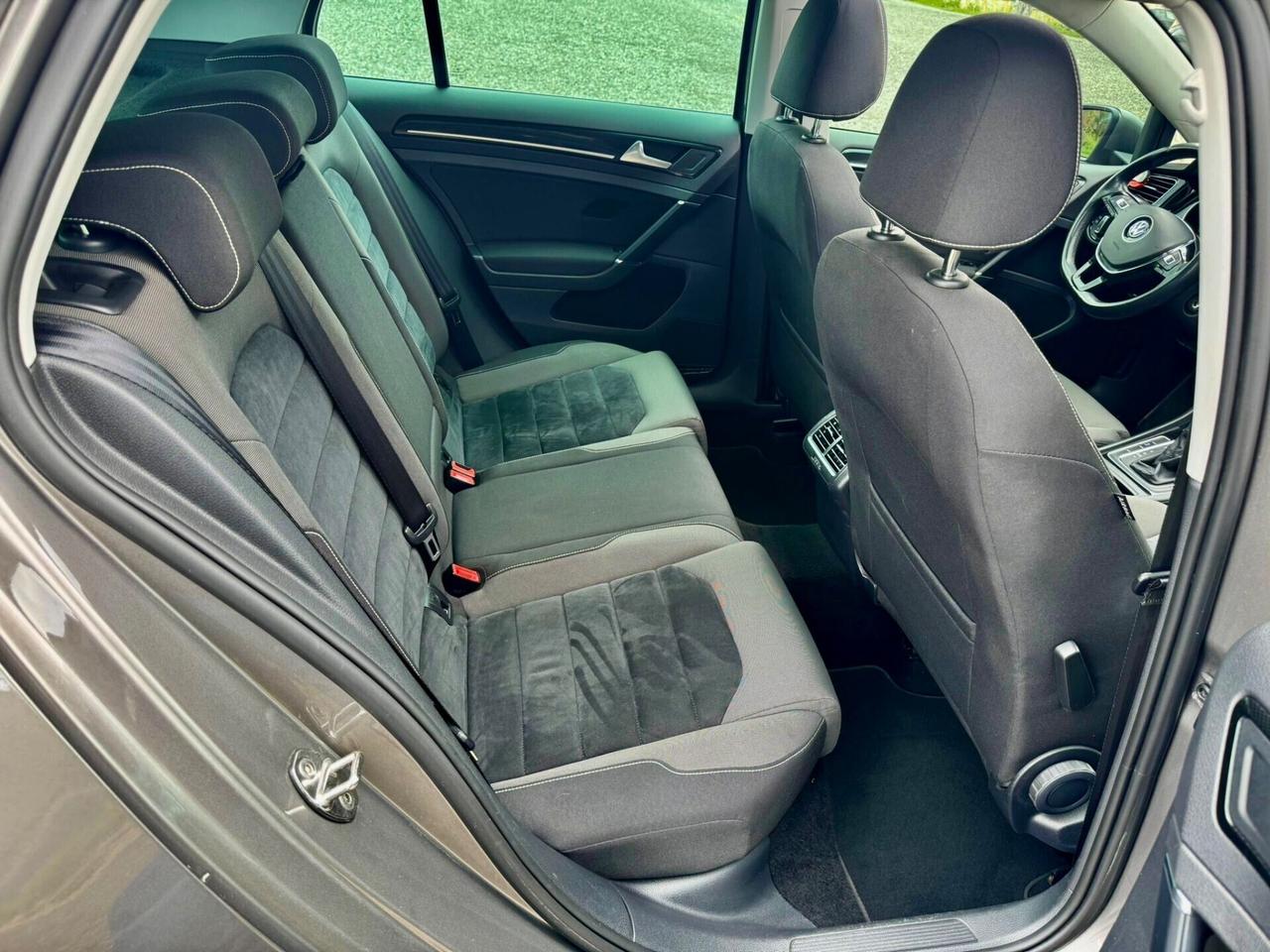 VOLKSWAGEN GOLF 2.0 TDI 150 CV 5P. HIGHLINE TETTO APRIBILE