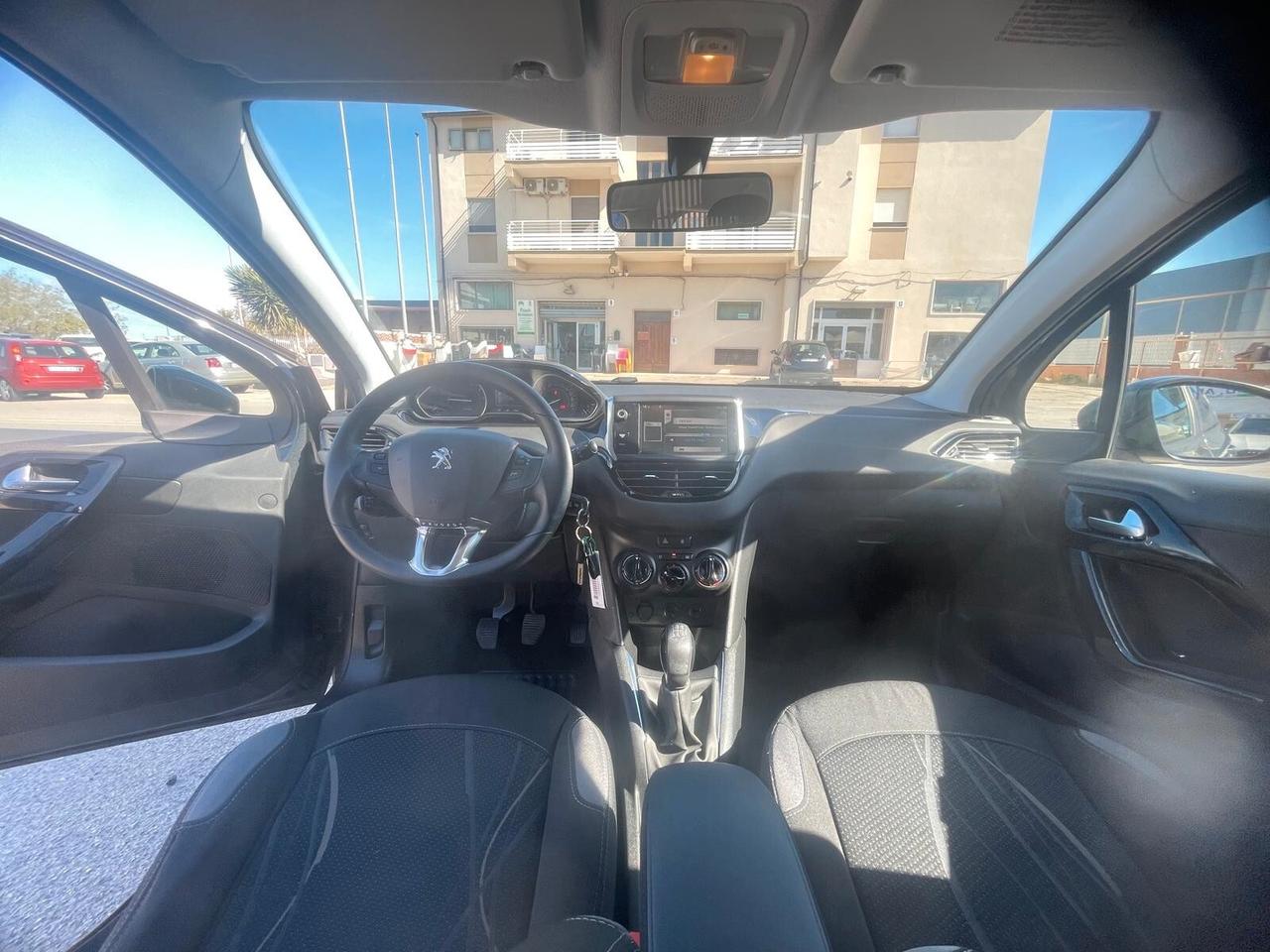 Peugeot 208 1.2 VTi 82 CV 5 porte Allure