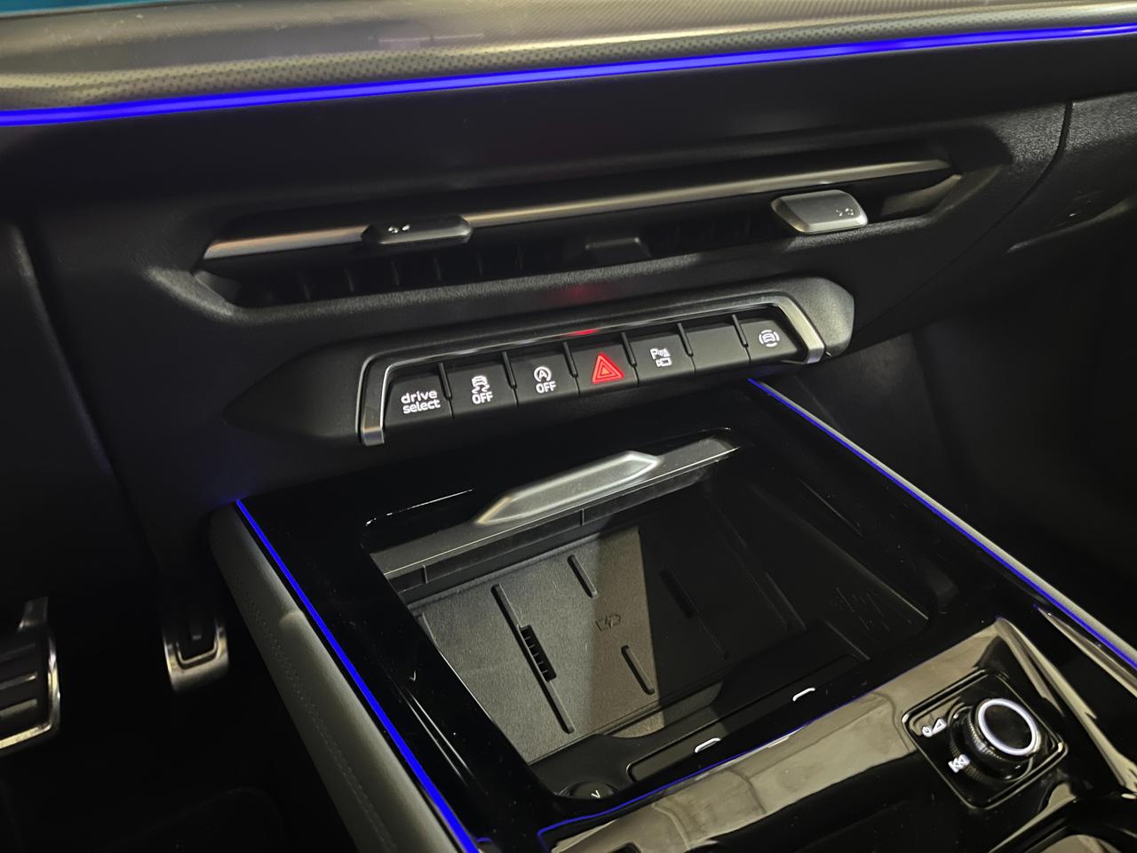 AUDI Q3 TFSI S-TRONIC S-LINE EDITION