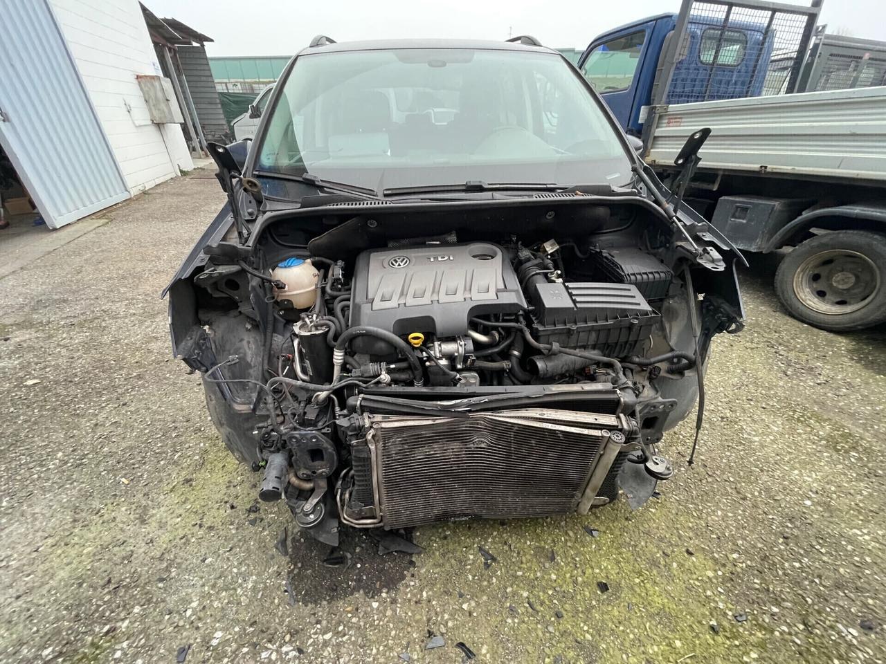 Volkswagen Touran 1.6 TDI DPF Comfortline BMT