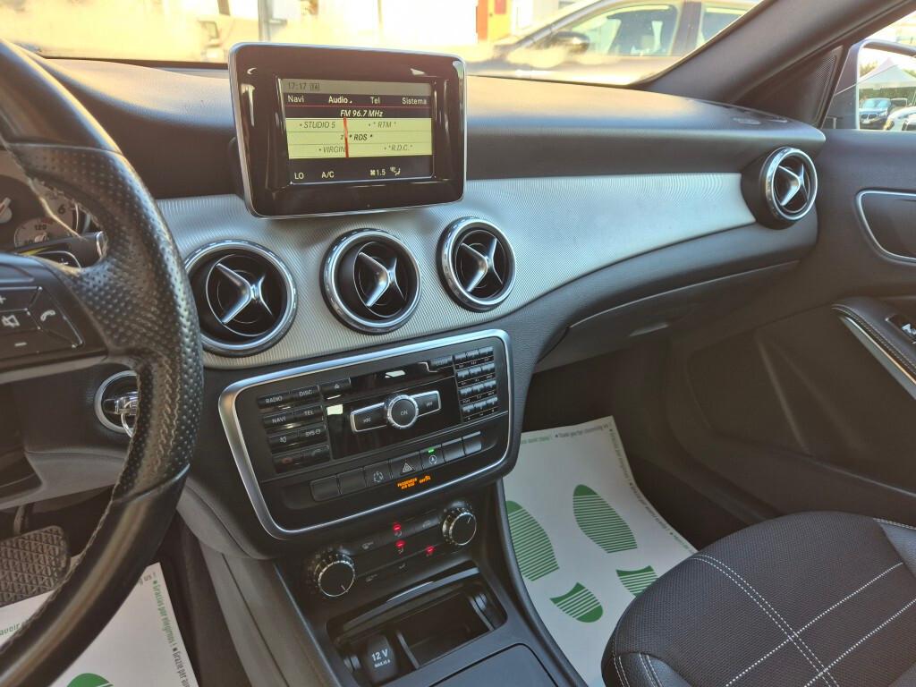Mercedes GLA 200 d Automatic Business