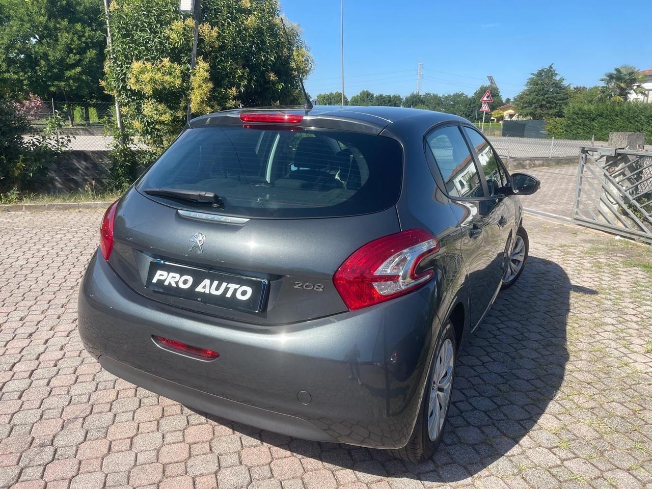 Peugeot 208 1.4 HDi 68 CV 5 porte Allure