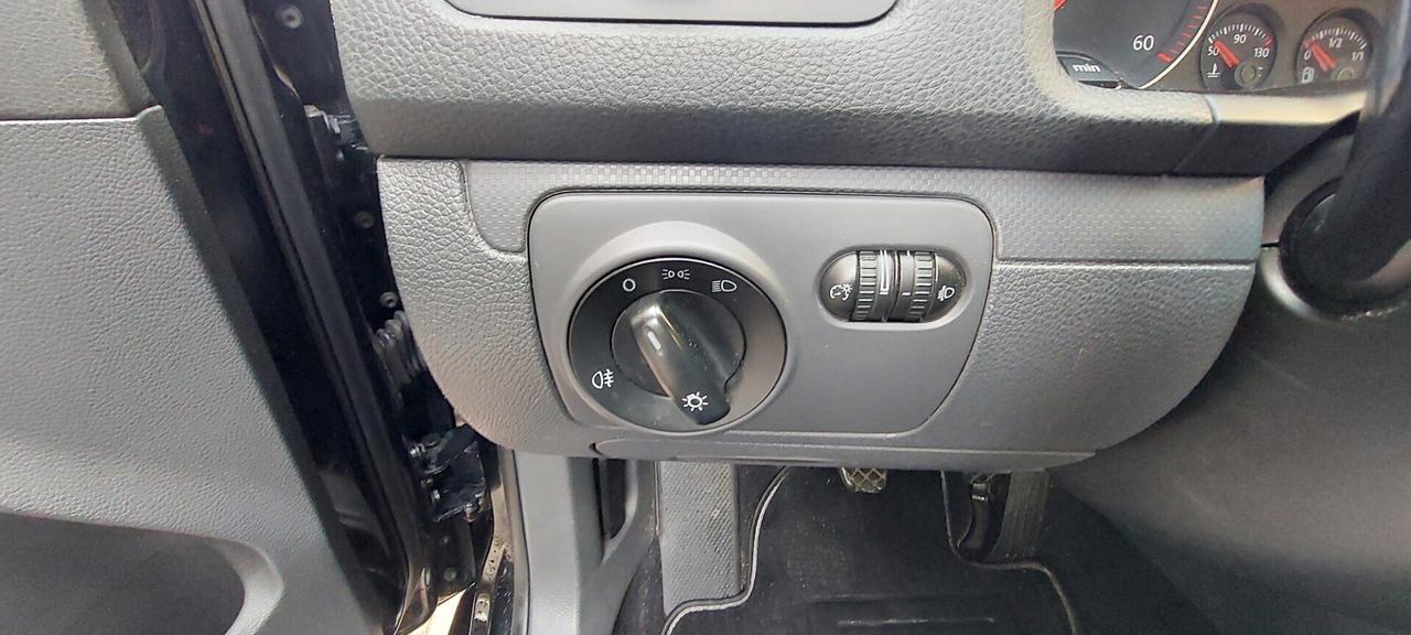 GOLF 1,9 TURBODIESEL 105 CV X NEOPATENTATI COMFORTLINE LEGA GOMME NUOVE IMPECCABILE