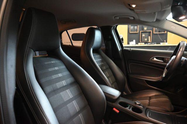 MERCEDES-BENZ GLA 180 SPORT AUTO NAVI TEL CAM 18"CRUISE PELLE/TESS.FULL!