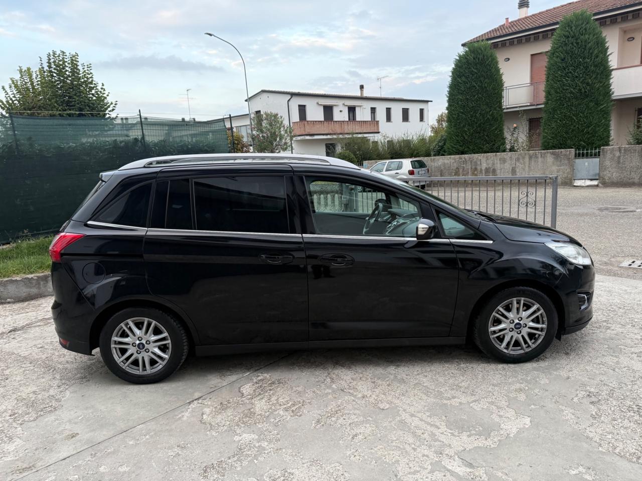 Ford Grand C-Max 7POSTI 1.6 TDCi POCHI KM UNICA
