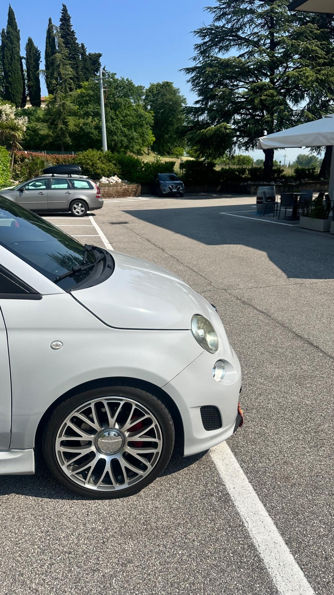 Abarth 500 1.4 Turbo T-Jet Custom
