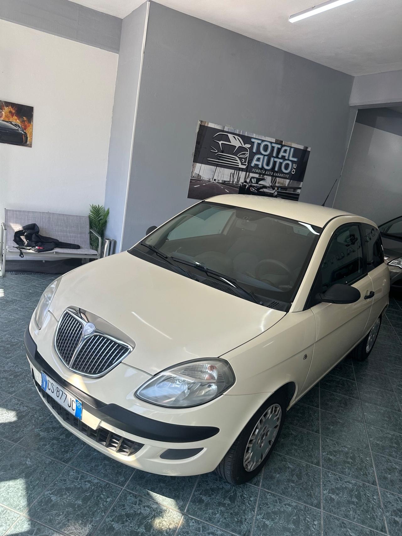 Lancia Ypsilon 1.2