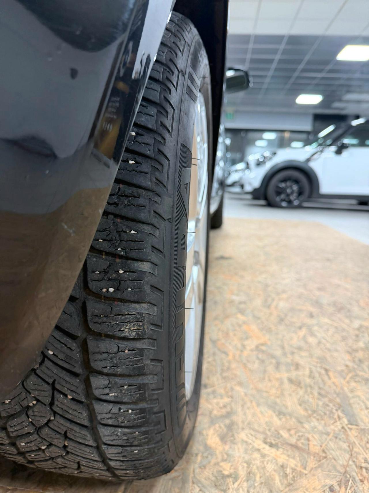 AUDI A3 1.6 TDI 105 CV AMBITION