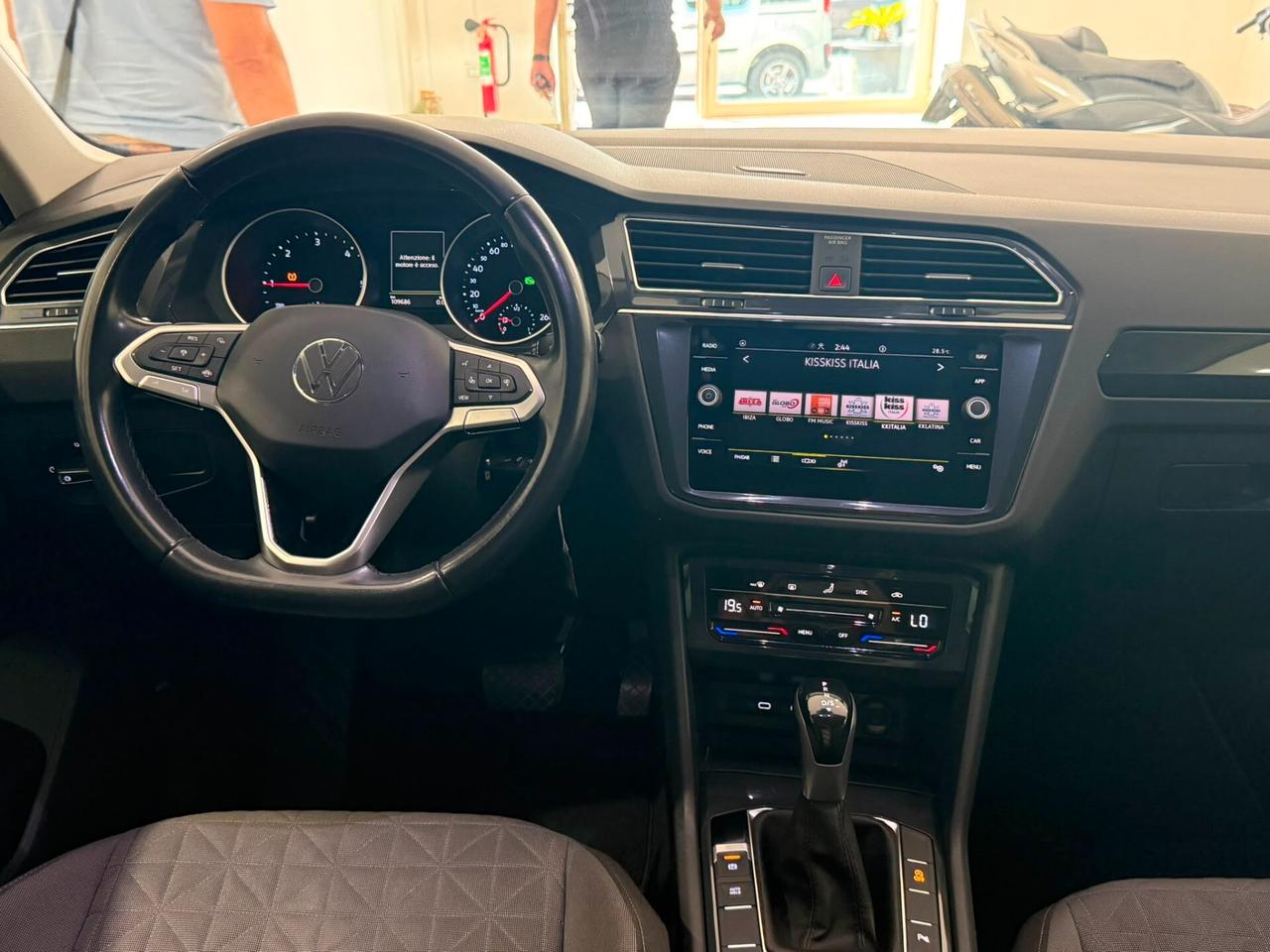 Volkswagen Tiguan 2.0 TDI 150CV SCR DSG R-Line AUTOMATICA