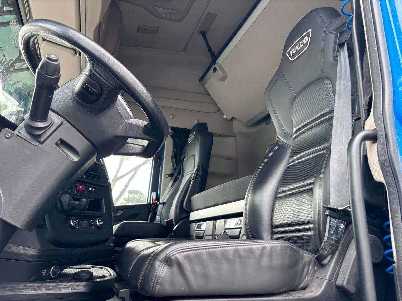 Iveco S Way 440AS49 trattore stradale