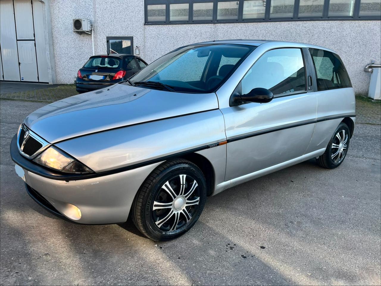 Lancia Y 1.2i cat LS