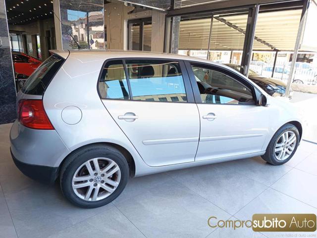 VOLKSWAGEN Golf 1.6 16V FSI 5p. Sportline