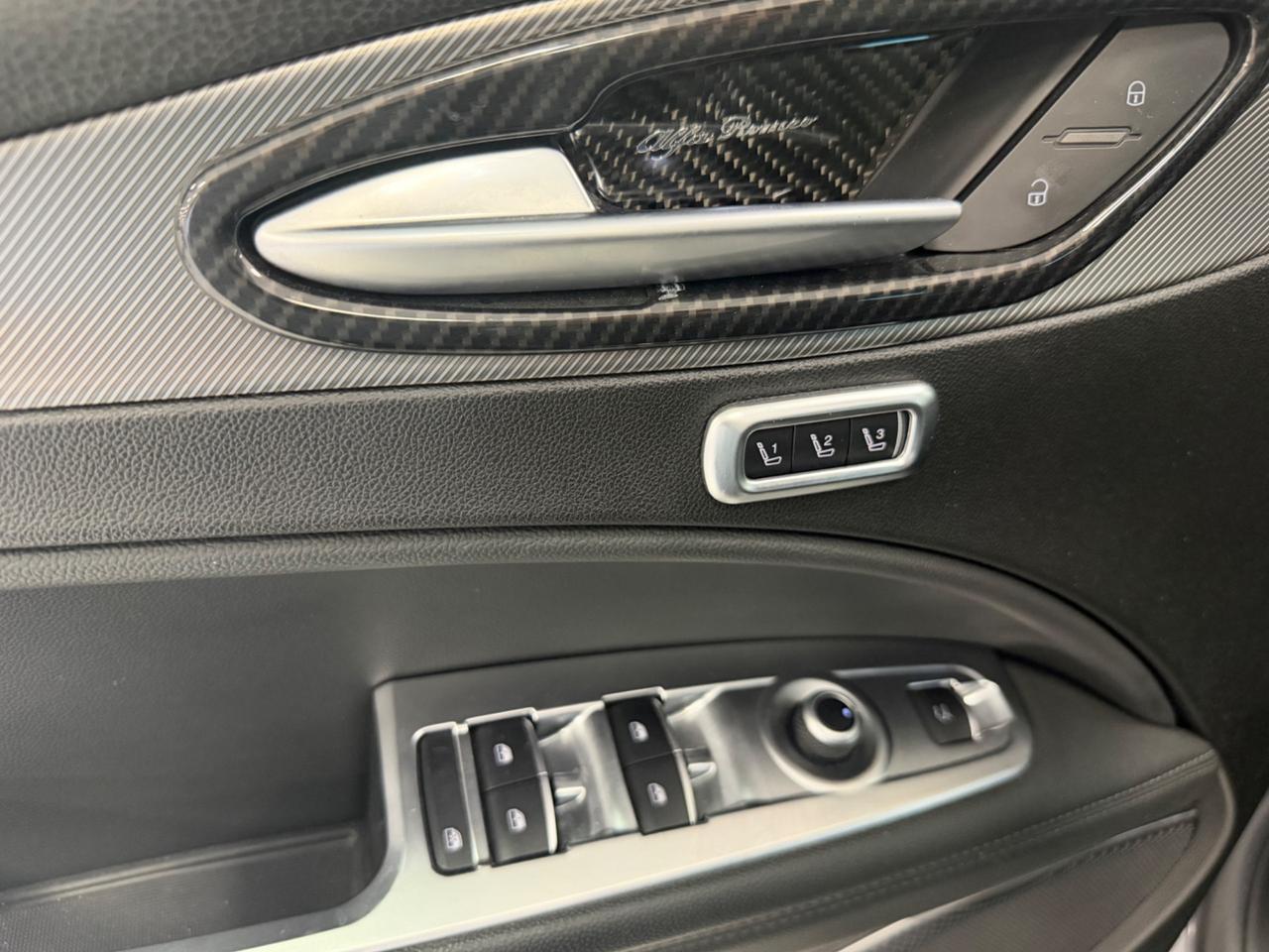 Alfa Romeo Stelvio 2.2 Turbodiesel 210 CV AT8 Q4 Super