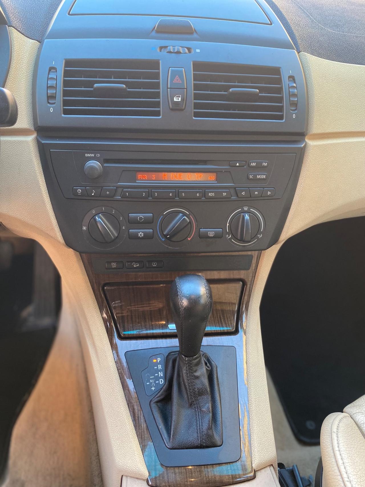 Bmw X3 3.0d GANCIO TRAINO