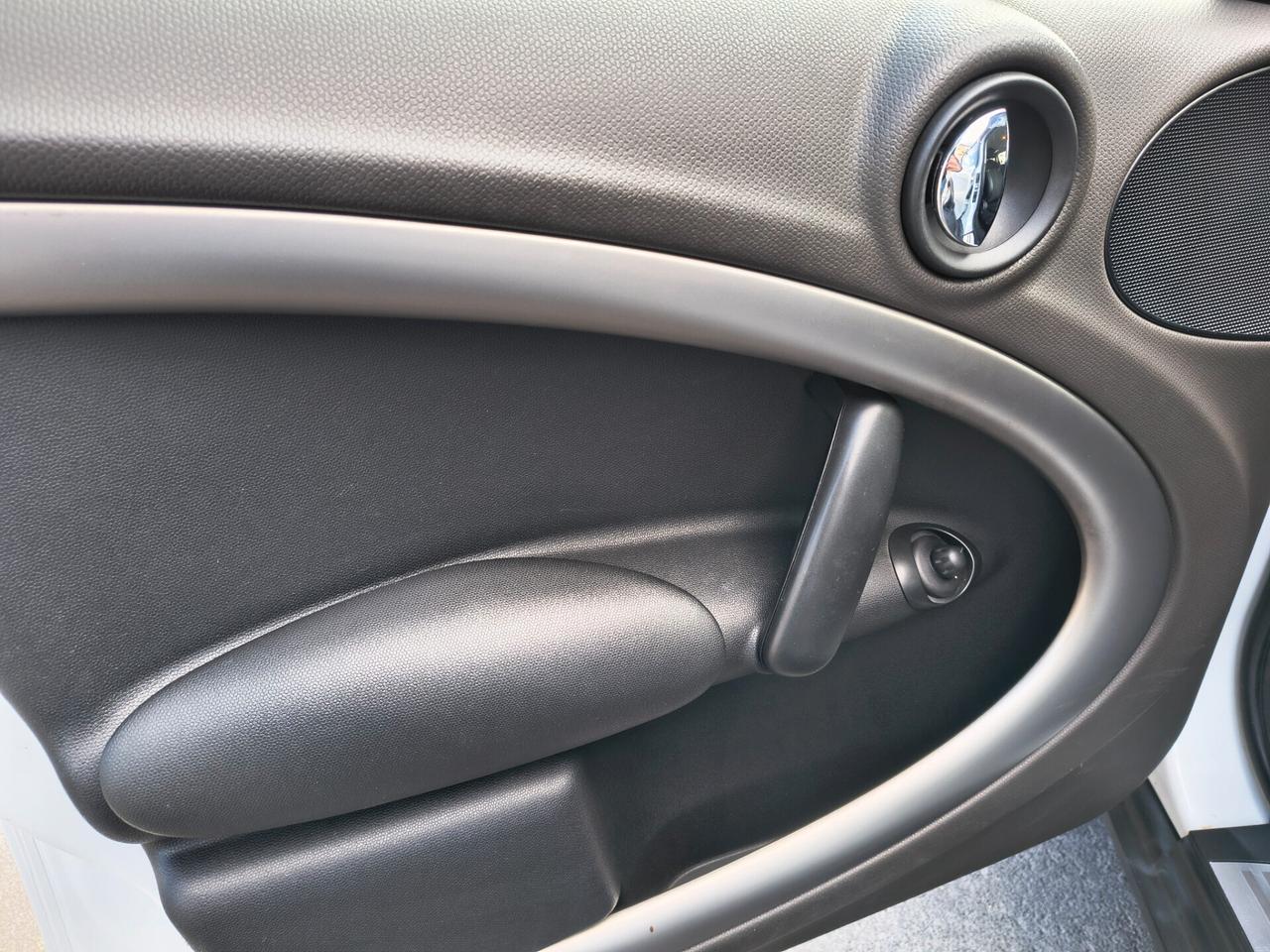 MINI COOPER COUNTRYMAN SOLO 68.000 KM 1.6 DIESEL