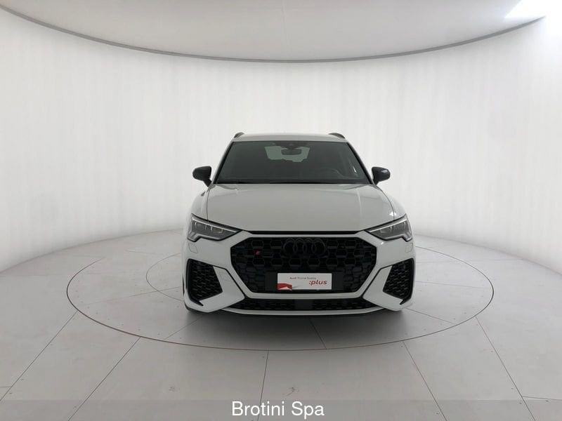 Audi Q3 RS quattro S tronic