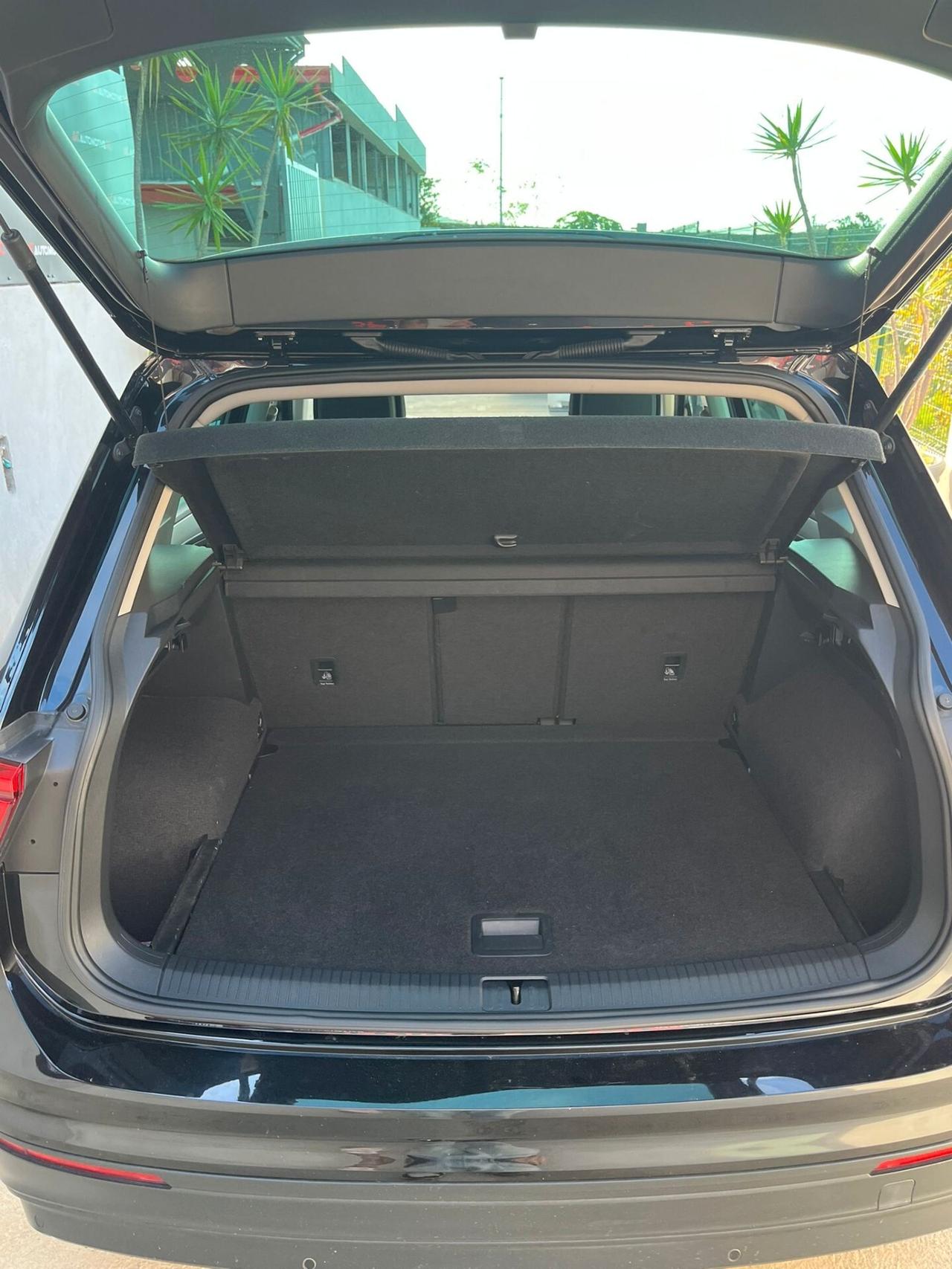 Volkswagen Tiguan 1.6 TDI SCR Sport BlueMotion Technology