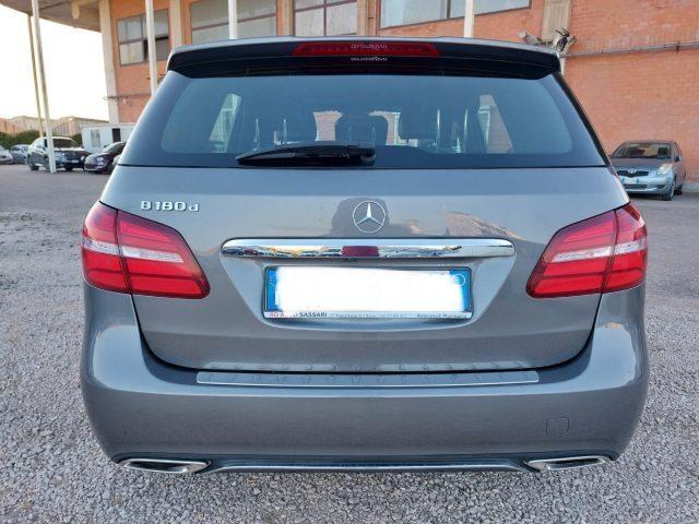 MERCEDES-BENZ B 180 d Automatic AMG